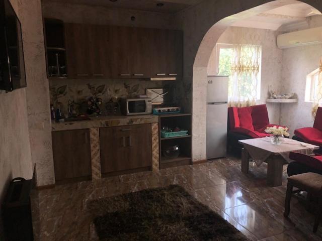 Hôtel Mzeos House à Batoumi Extérieur photo